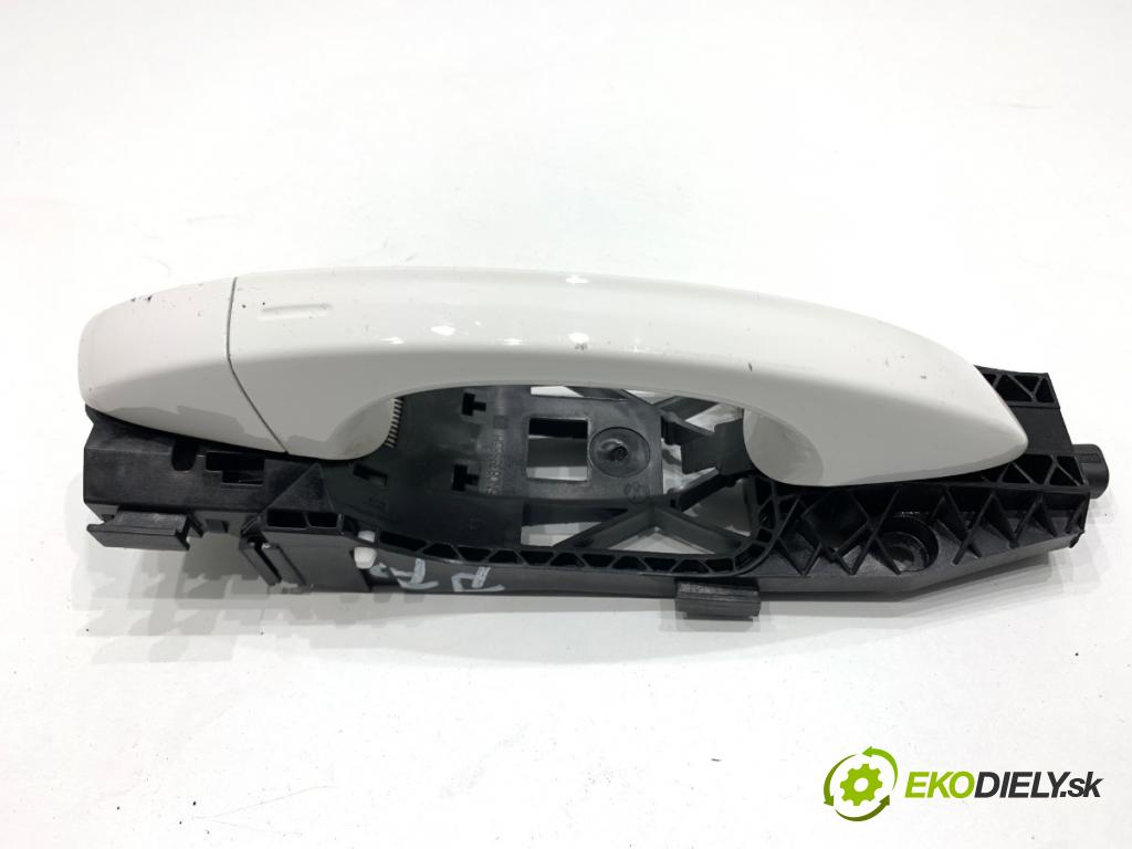 SKODA SCALA liftback 2025 85 kW 1.0 TSI 999 Kľučka vonkajšia pravy predný 5N0839885H