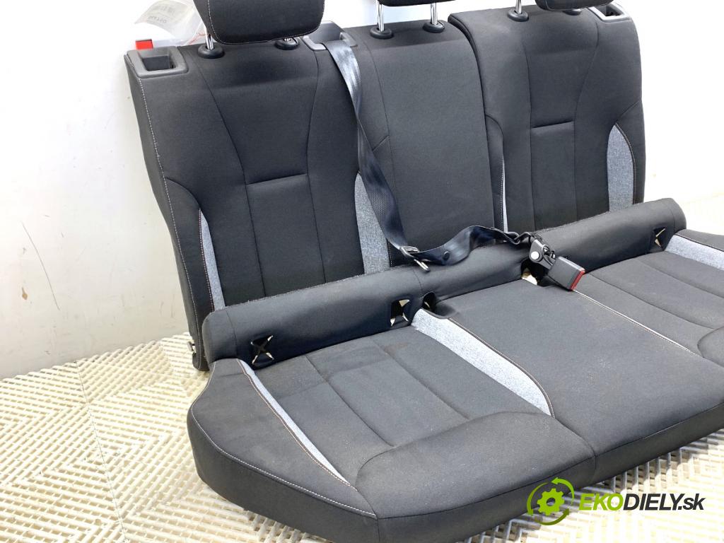 SKODA SCALA liftback 2025 85 kW 1.0 TSI 999 Sedadlo druhý rad
