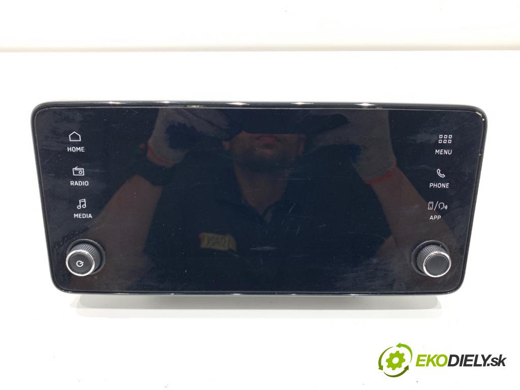 SKODA SCALA liftback 2025 85 kW 1.0 TSI 999 RADIO Dislpej 657035869A