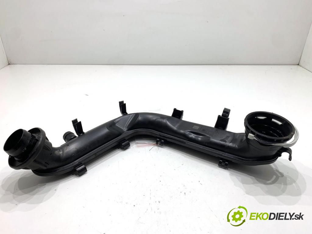SKODA SCALA liftback 2025 85 kW 1.0 TSI 999 Rúra vzduchu 05C145674B