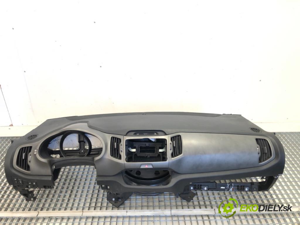 KIA SPORTAGE III SUV 2014 85 kW 1.7 CRDi 1685 Palubná doska  (Palubná doska)