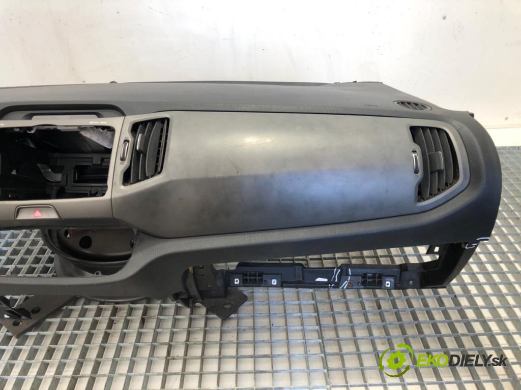 KIA SPORTAGE III SUV 2014 85 kW 1.7 CRDi 1685 Palubná doska (Palubná doska)