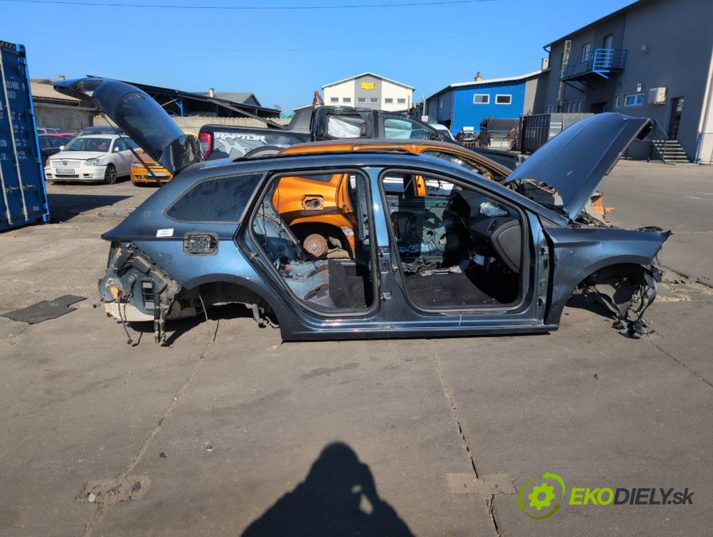 SEAT LEON III liftback 2019 221 kW 2.0 Cupra 1984 karoséria ČTVRŤÁK: Blatník prah strecha PODŁUŻNICA