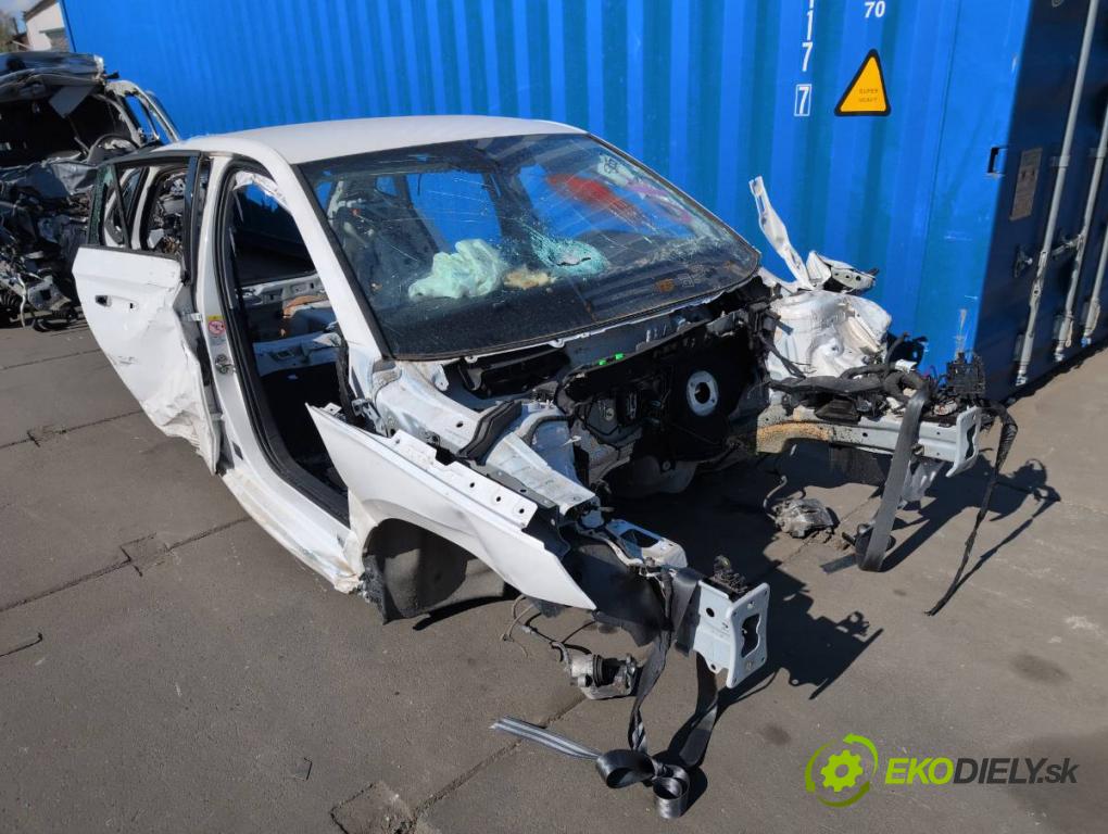SKODA SCALA liftback 2025 85 kW 1.0 TSI 999 karoséria ČTVRŤÁK: Blatník prah strecha PODŁUŻNICA 