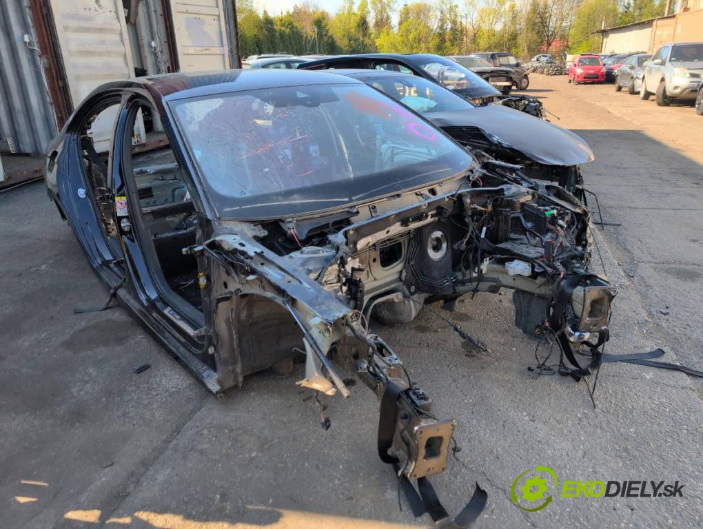 SKODA OCTAVIA IV liftback 2023 140 kW 2.0 TSI 4x4 1984 karoséria ČTVRŤÁK: Blatník prah strecha PODŁUŻNICA 