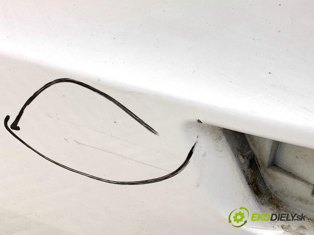 VW JETTA IV sedan 2012 90 kW 1.4 TSI 1390 nárazník zadní část LB9A