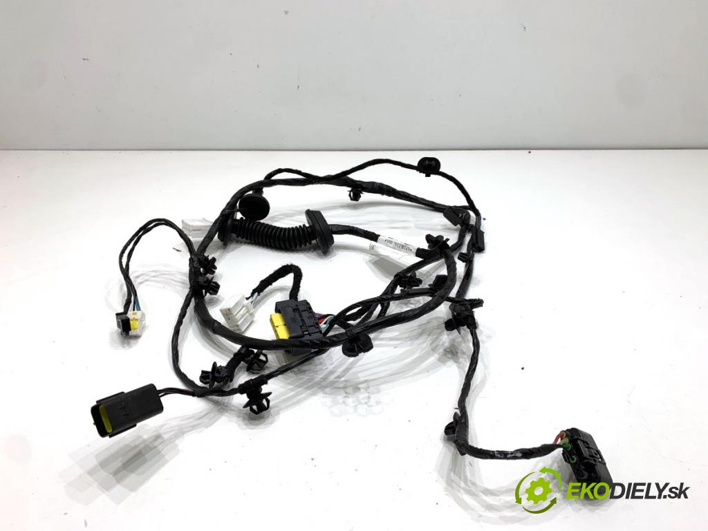BAIC X75 SUV 2024 138 kW DCT 1498 Káblovačka Dvere zad pravy A00121010