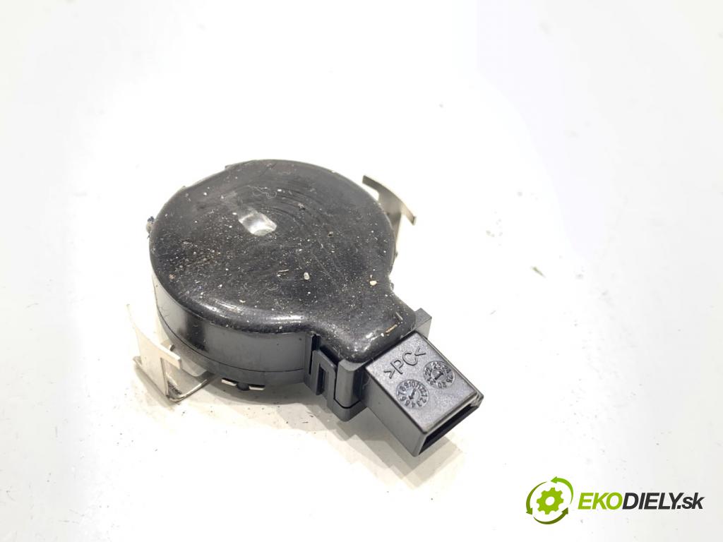 BAIC X75 SUV 2024 138 kW DCT 1498 Snímač dažďa A00096020 (Snímač dažďa)