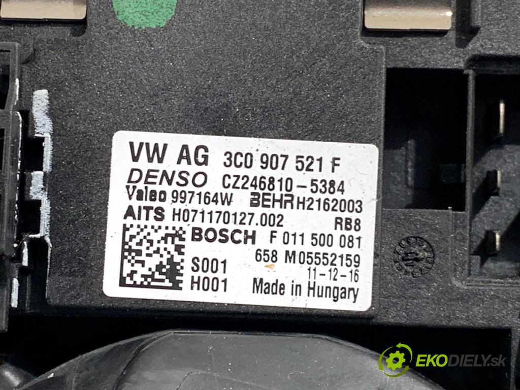 VW JETTA IV sedan 2012 90 kW 1.4 TSI 1390 ventilátor kúrenia 3C0907521F