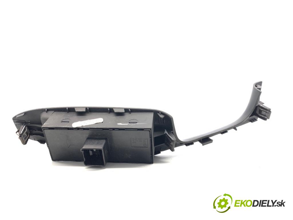 VW JETTA IV sedan 2012 90 kW 1.4 TSI 1390 přepínač oken 1K4959857B (Páčky pod volantem)