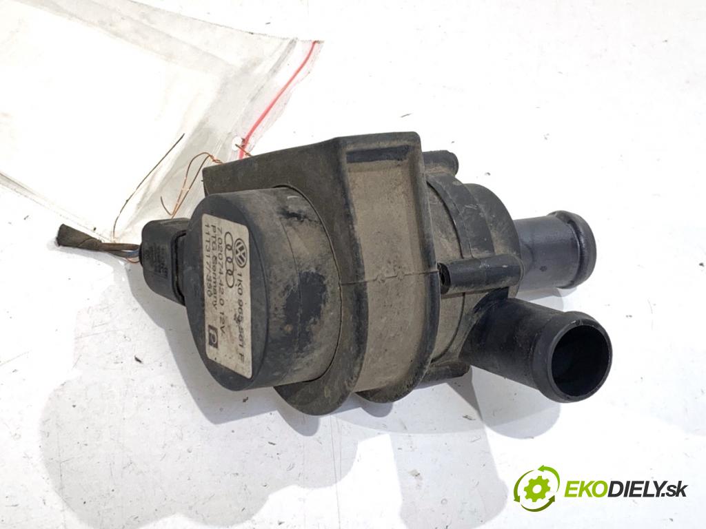 VW JETTA IV sedan 2012 90 kW 1.4 TSI 1390 DALŠÍ: Pumpa vody 1K0965561F (Vodná pumpa)
