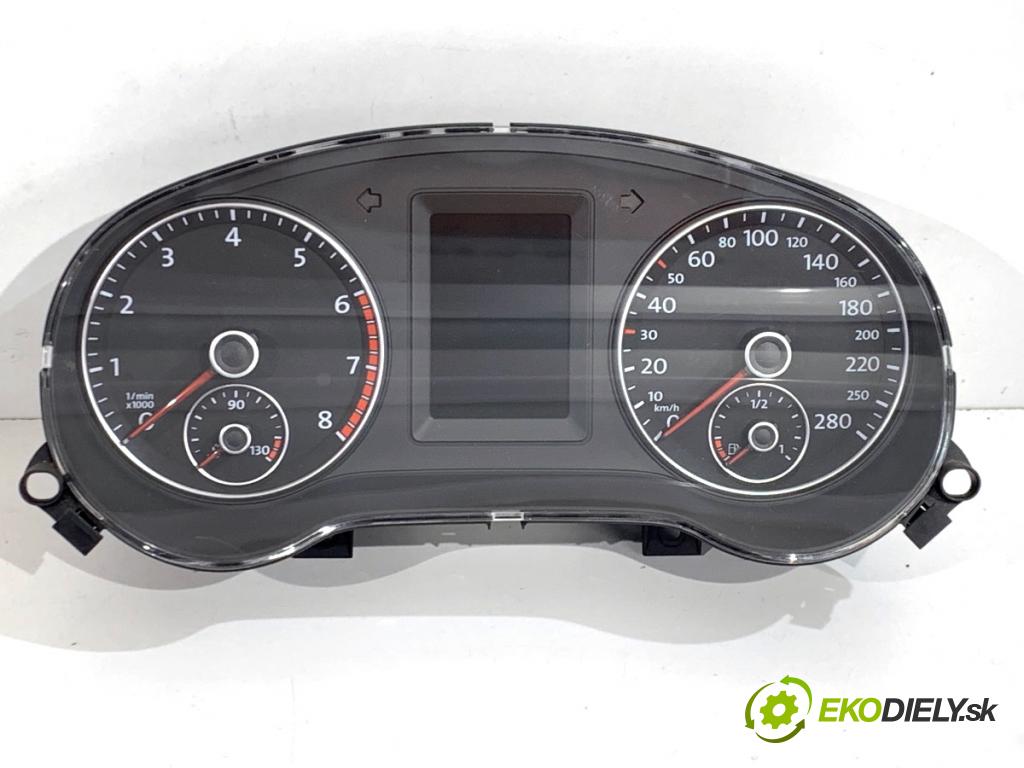 VW JETTA IV sedan 2012 90 kW 1.4 TSI 1390 prístrojovka 5C6920871 (Přístrojová deska)