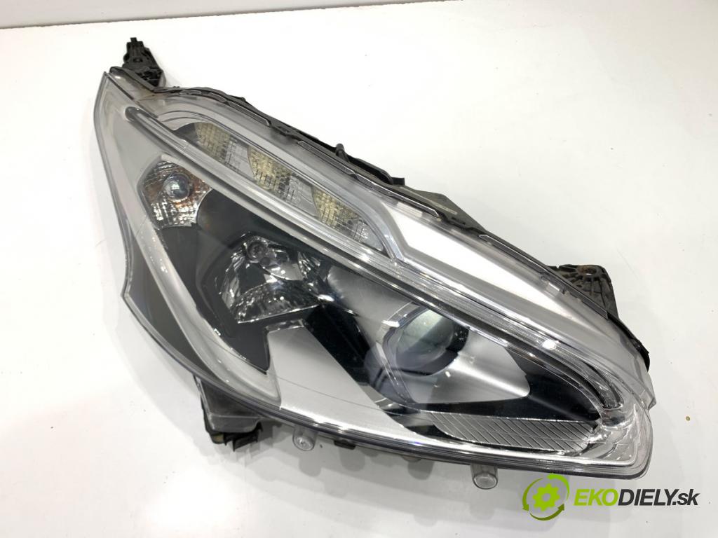 PEUGEOT 208 I liftback 2016 60 kW 1.2 VTI 82 1199 světlomet pravý přední část 9810805880