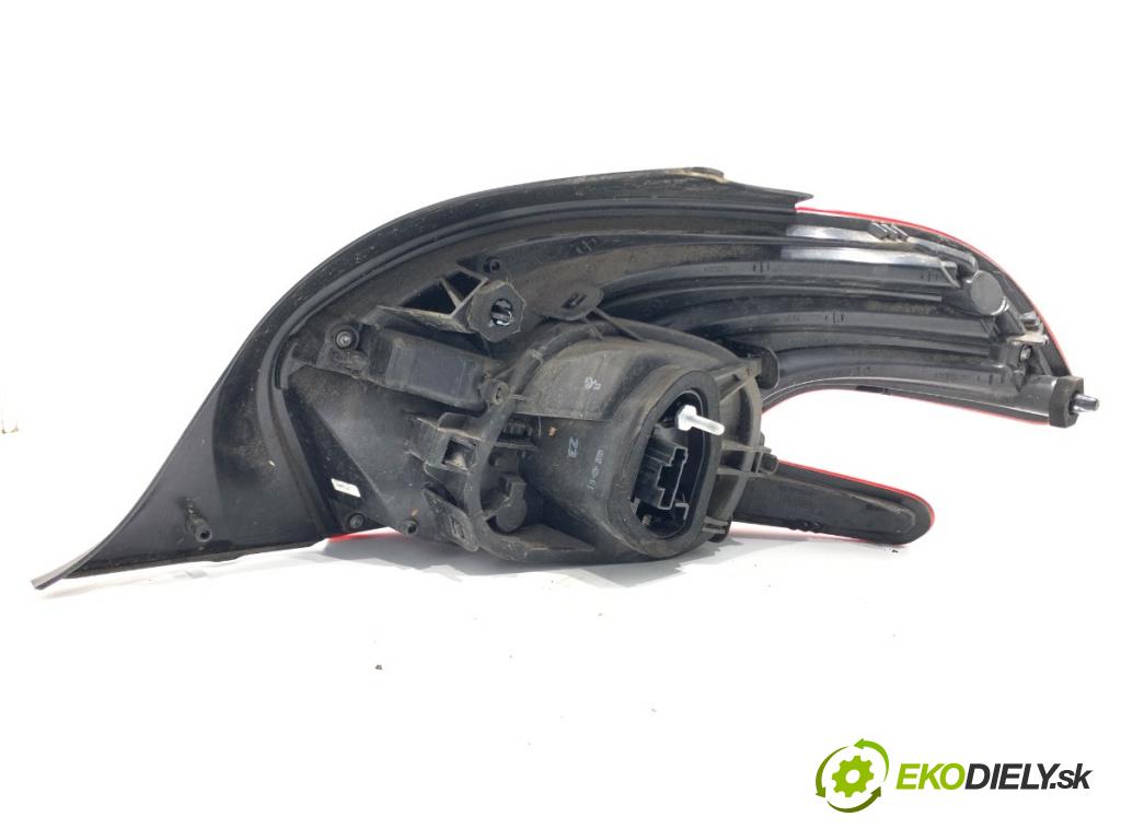 PEUGEOT 208 I liftback 2016 60 kW 1.2 VTI 82 1199 Svetlo ľavy zad