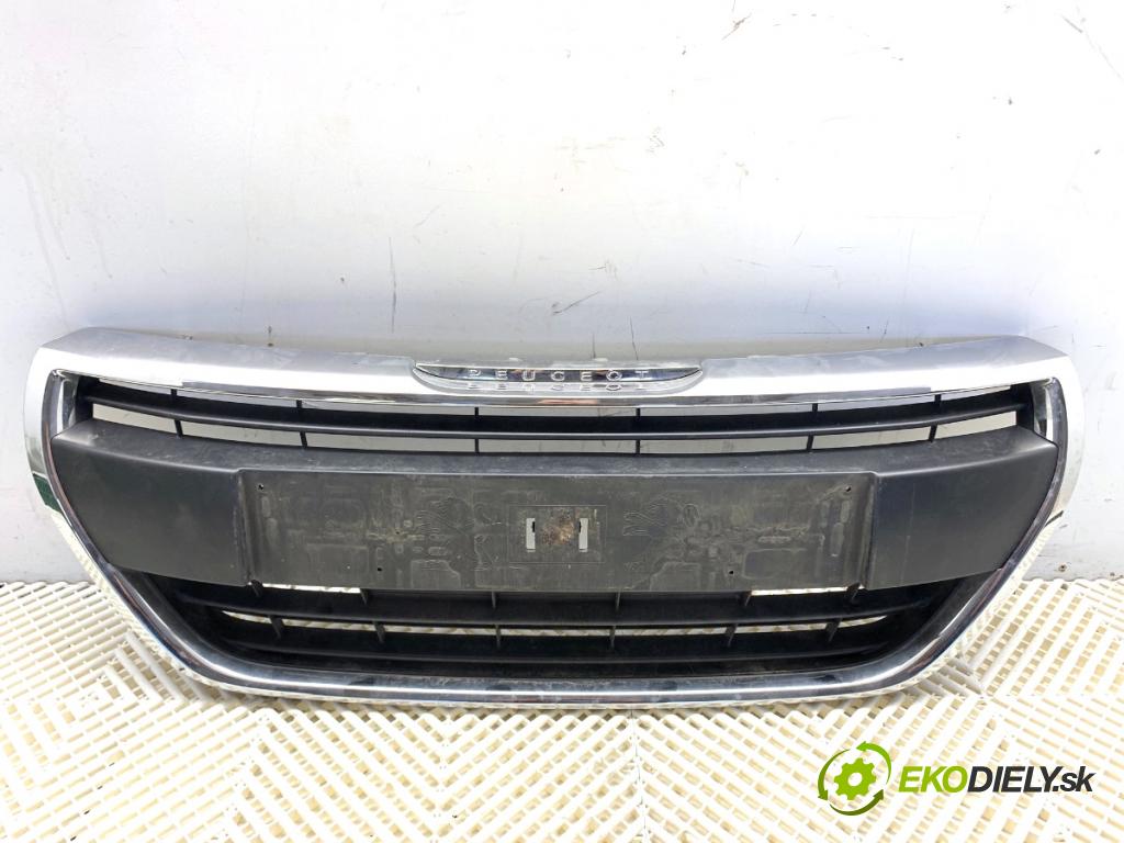 PEUGEOT 208 I liftback 2016 60 kW 1.2 VTI 82 1199 Mriežka maska 9810920180 (Mriežka predná (maska chladiča))