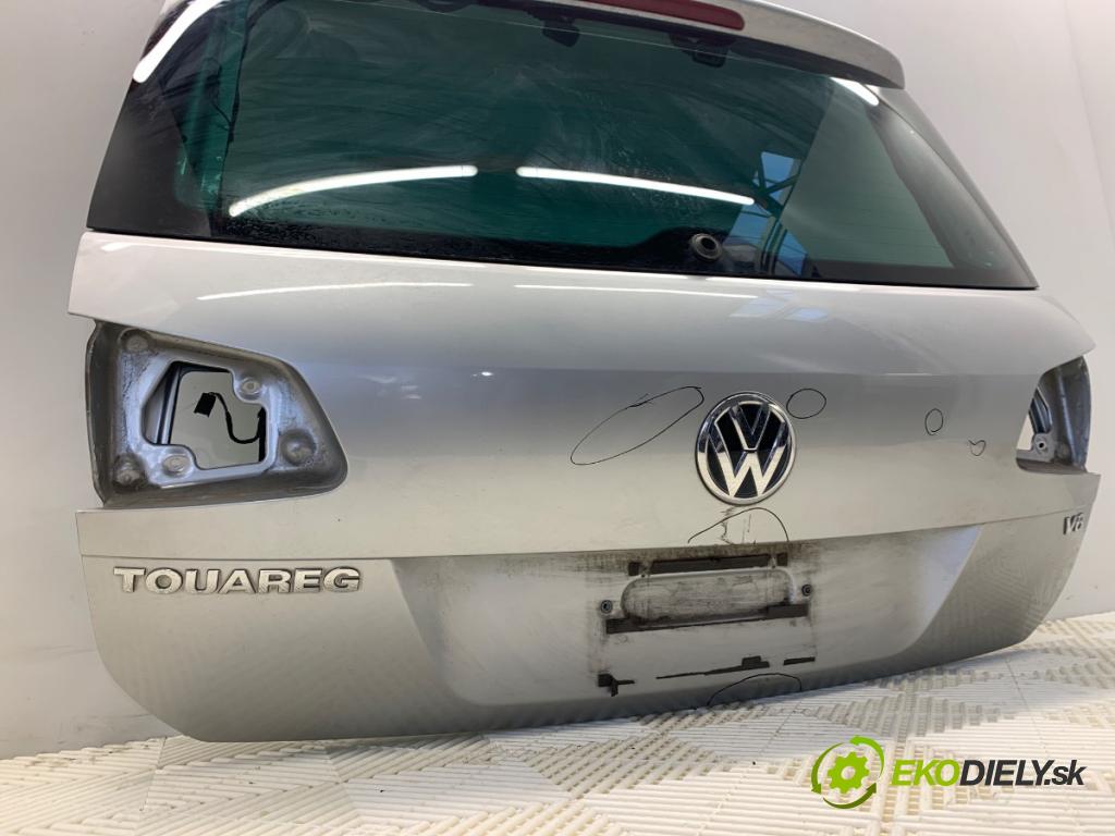 VW TOUAREG SUV 2016 206 kW 3.6 V6 FSI 3597 kapota zad