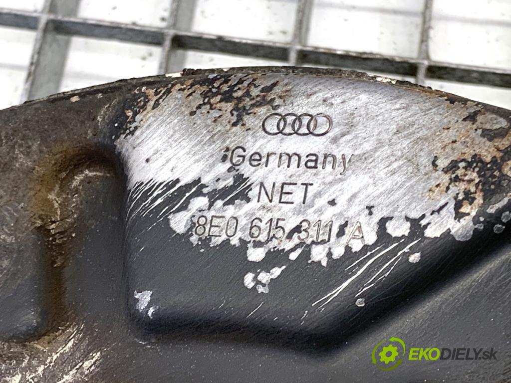 AUDI A4 B7 Kombi 2007 103 kW 2.0 TDI 1968 náboj levý přední část