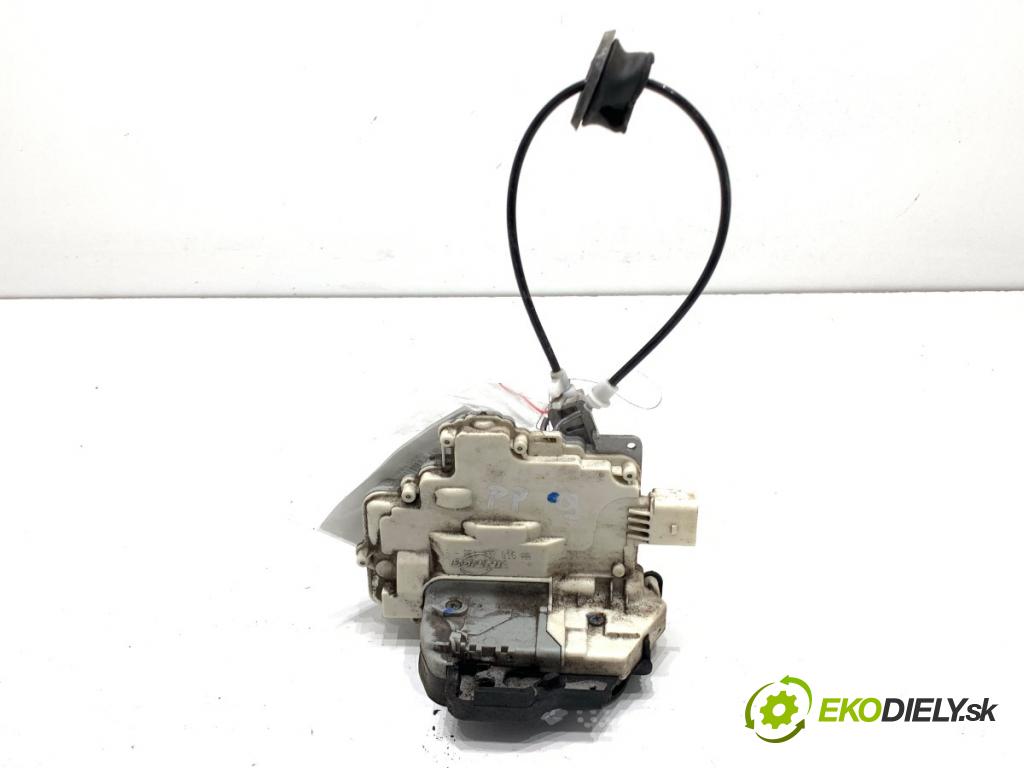 AUDI A4 B7 Kombi 2007 103 kW 2.0 TDI 1968 zámok Dvere pravy predný 8E1837016AA