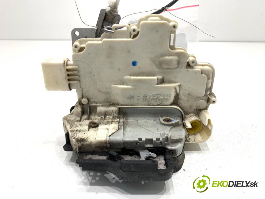 AUDI A4 B7 Kombi 2007 103 kW 2.0 TDI 1968 zámok Dvere ľavy predný 8E1837015