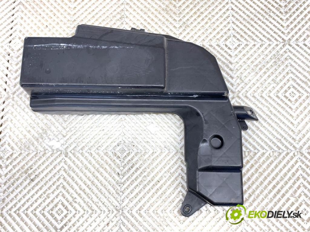 AUDI A4 B7 Kombi 2007 103 kW 2.0 TDI 1968 subwoofer 8E9035382D (Audio zariadenie)