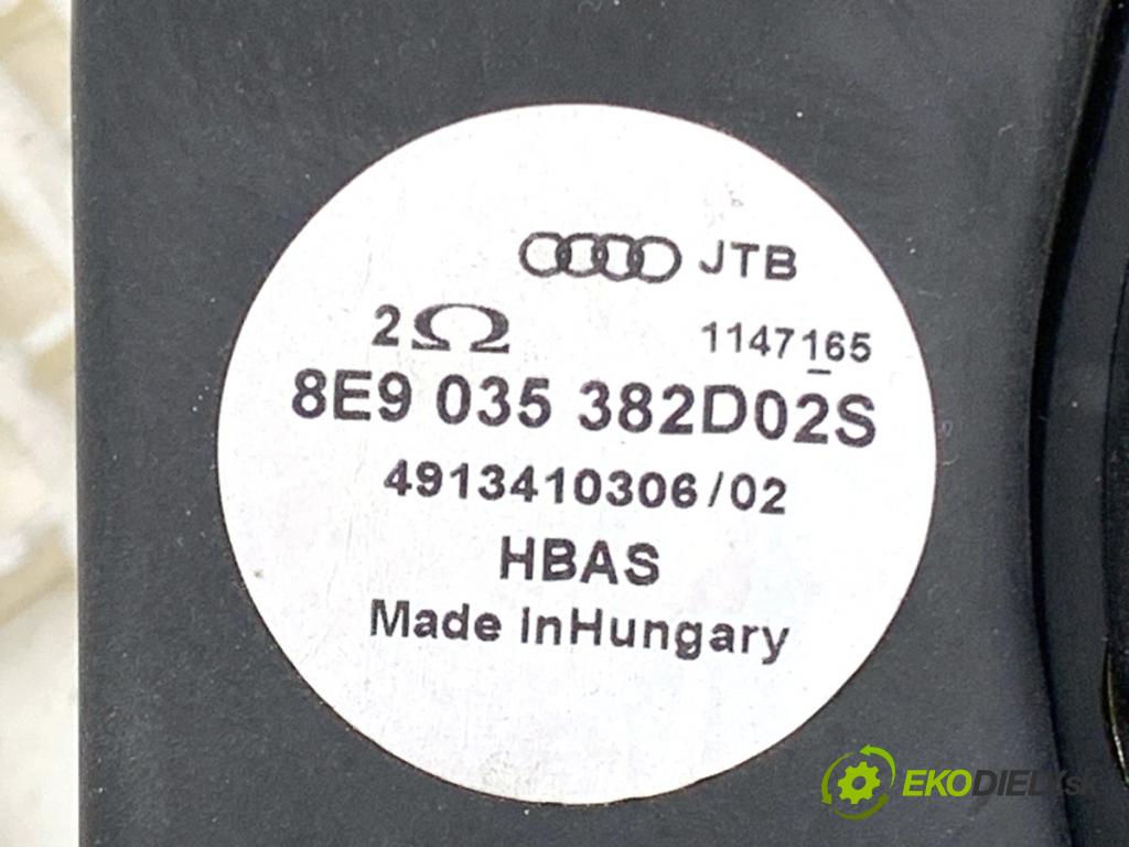 AUDI A4 B7 Kombi 2007 103 kW 2.0 TDI 1968 subwoofer 8E9035382D (Audio zařízení)
