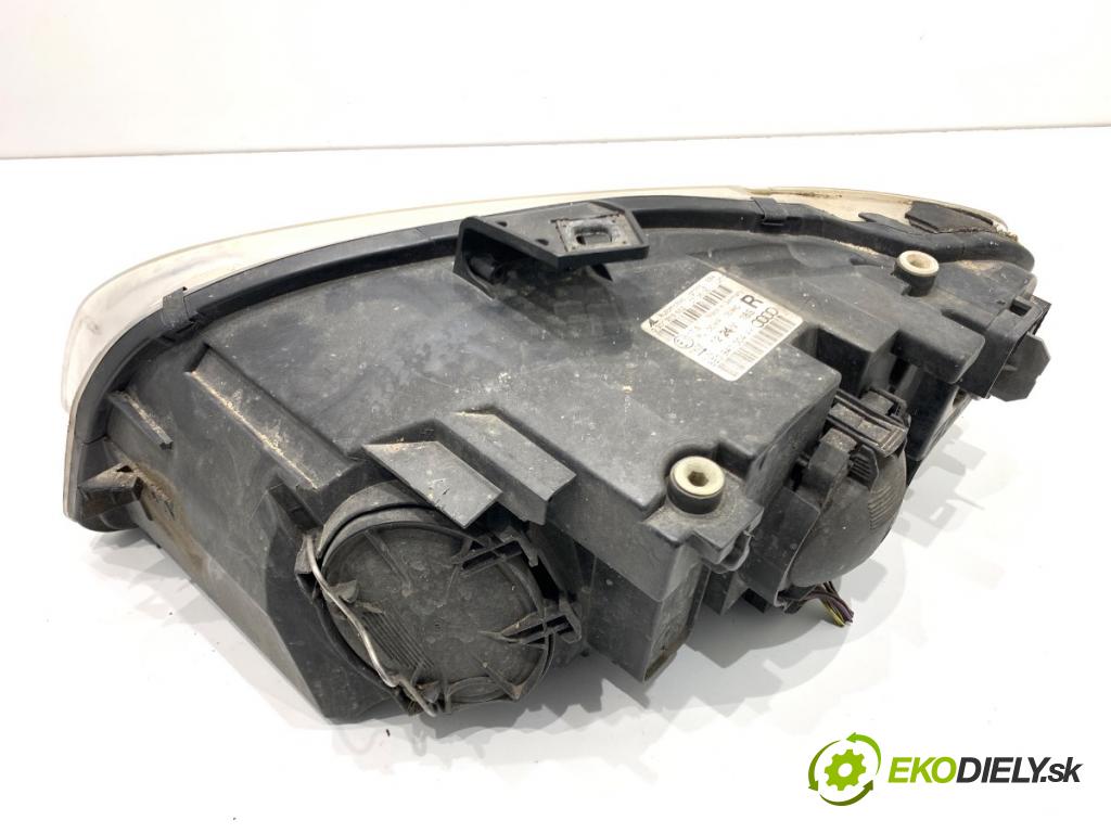AUDI A4 B7 Kombi 2007 103 kW 2.0 TDI 1968 Svetlomet pravy predný 8E0941004AK