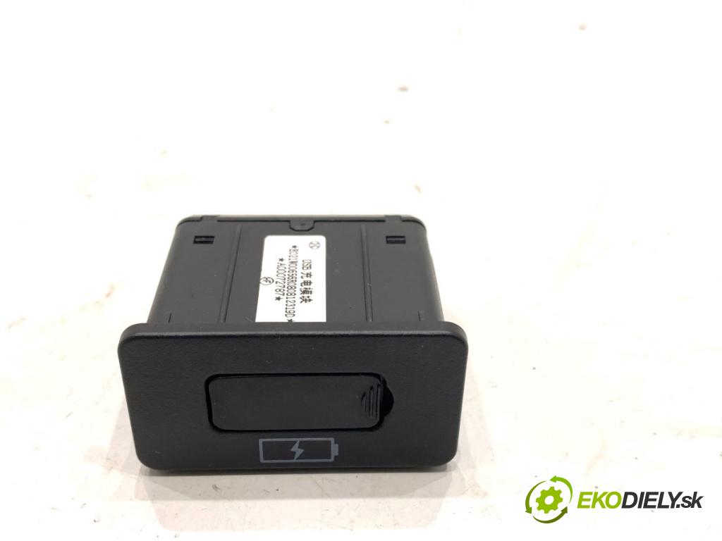 BAIC X75 SUV 2024 138 kW DCT 1498 HNÍZDO: USB A00072787