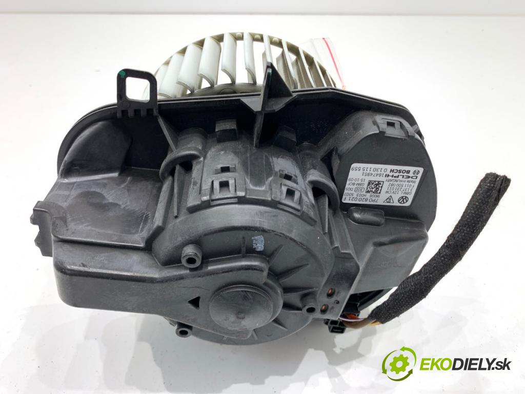 VW TOUAREG SUV 2016 206 kW 3.6 V6 FSI 3597 ventilátor kúrenia 7P0820021F