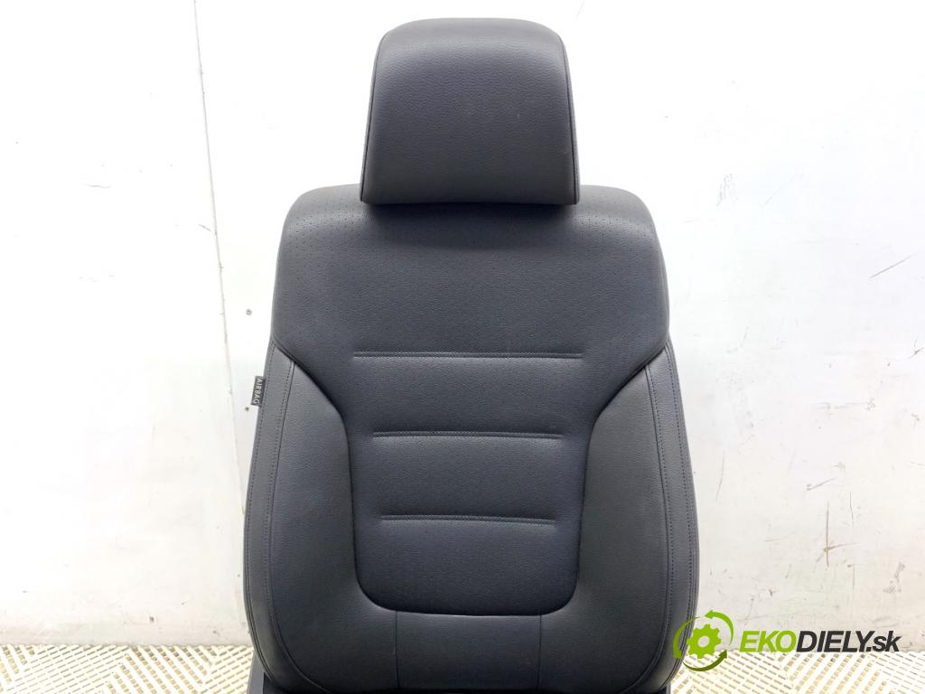 VW TOUAREG SUV 2016 206 kW 3.6 V6 FSI 3597 sedadlo pravý přední část