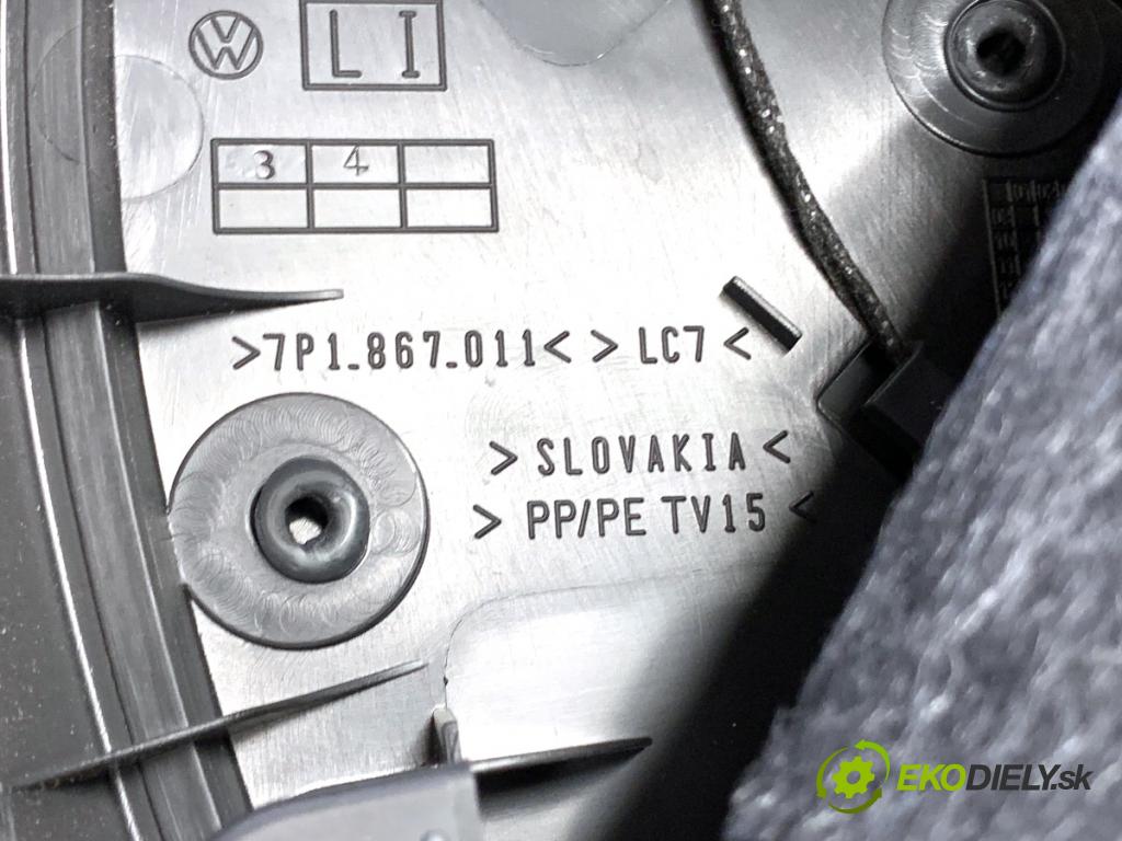 VW TOUAREG SUV 2016 206 kW 3.6 V6 FSI 3597 čalúnenie Dvere ľavy predný
