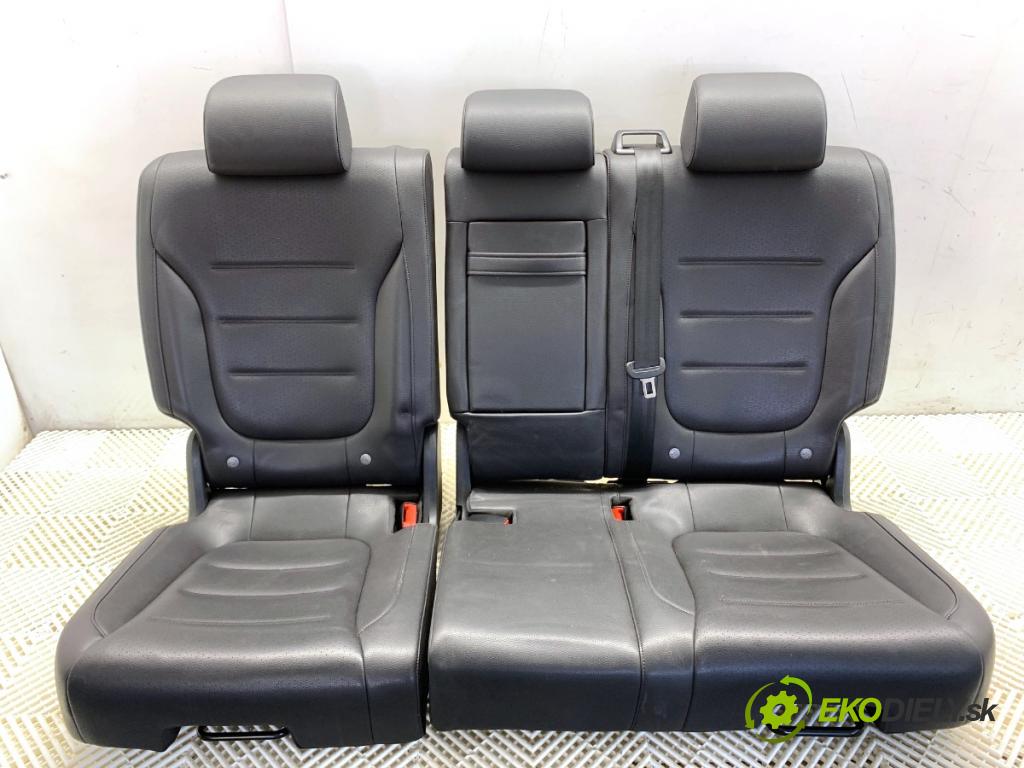VW TOUAREG SUV 2016 206 kW 3.6 V6 FSI 3597 sedadlo druhý VLÁDA: 