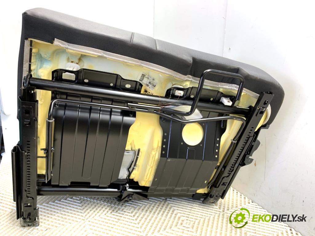 VW TOUAREG SUV 2016 206 kW 3.6 V6 FSI 3597 sedadlo druhý VLÁDA: