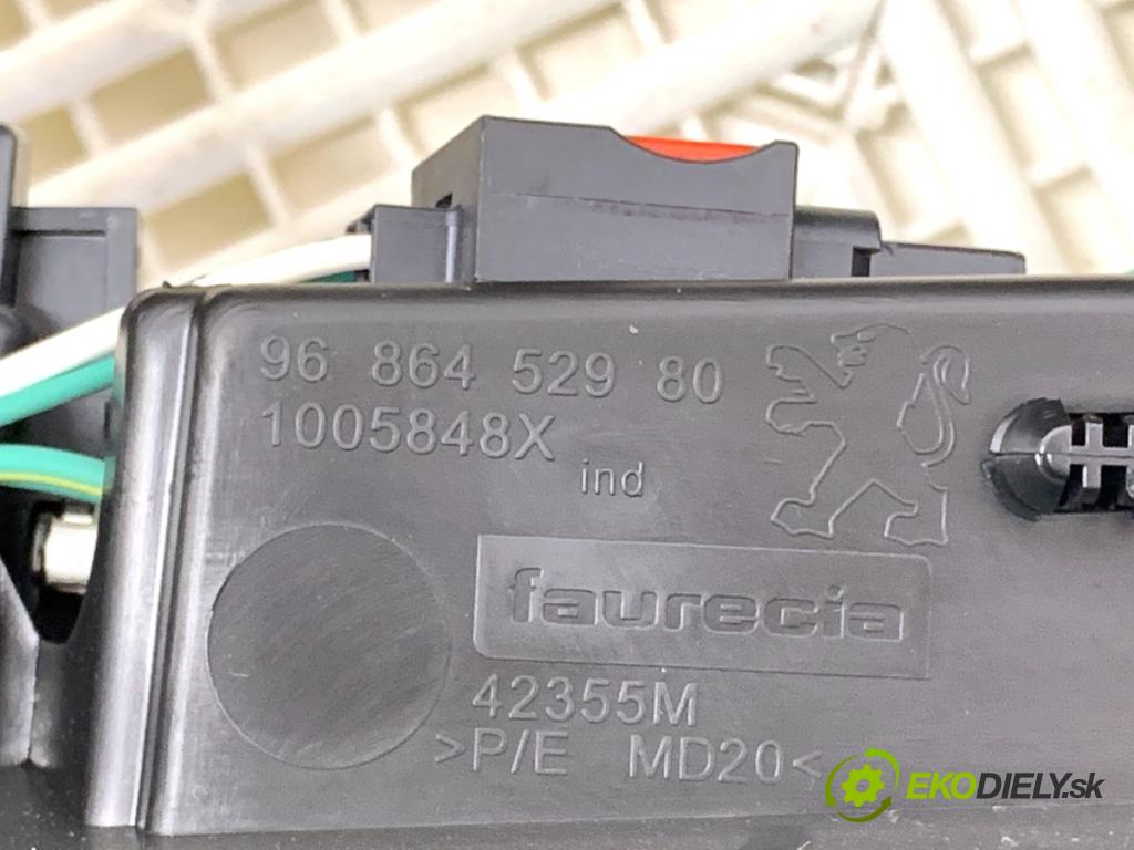 PEUGEOT 508 I sedan 2011 115 kW 1.6 THP 1598 Tunel stredový opierka