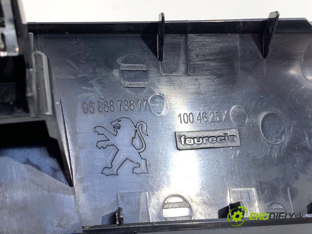 PEUGEOT 508 I sedan 2011 115 kW 1.6 THP 1598 lišty kryt 9688873877 9671084177 (Lišta)