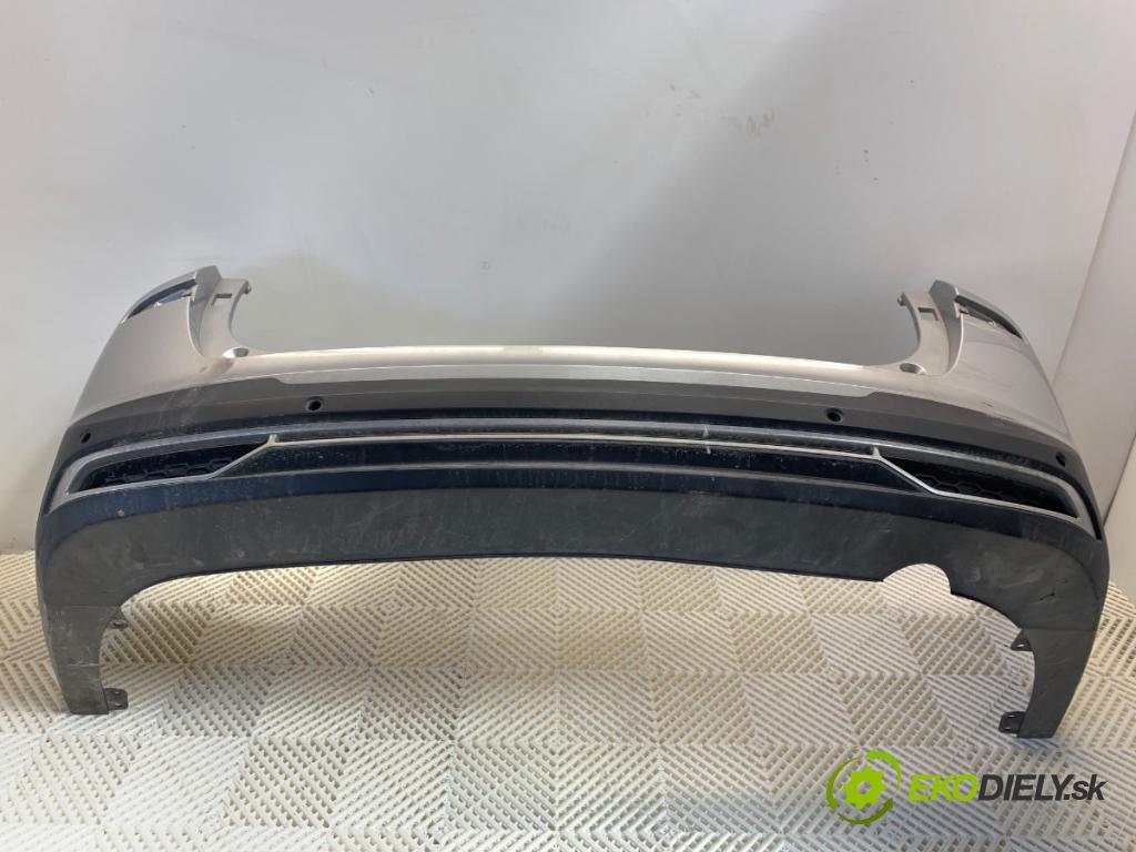 HYUNDAI i30 Kombi 2023 88 kW 1.0 T-GDI 998 Nárazník zad R2T (Kľučka dverí ostatné)
