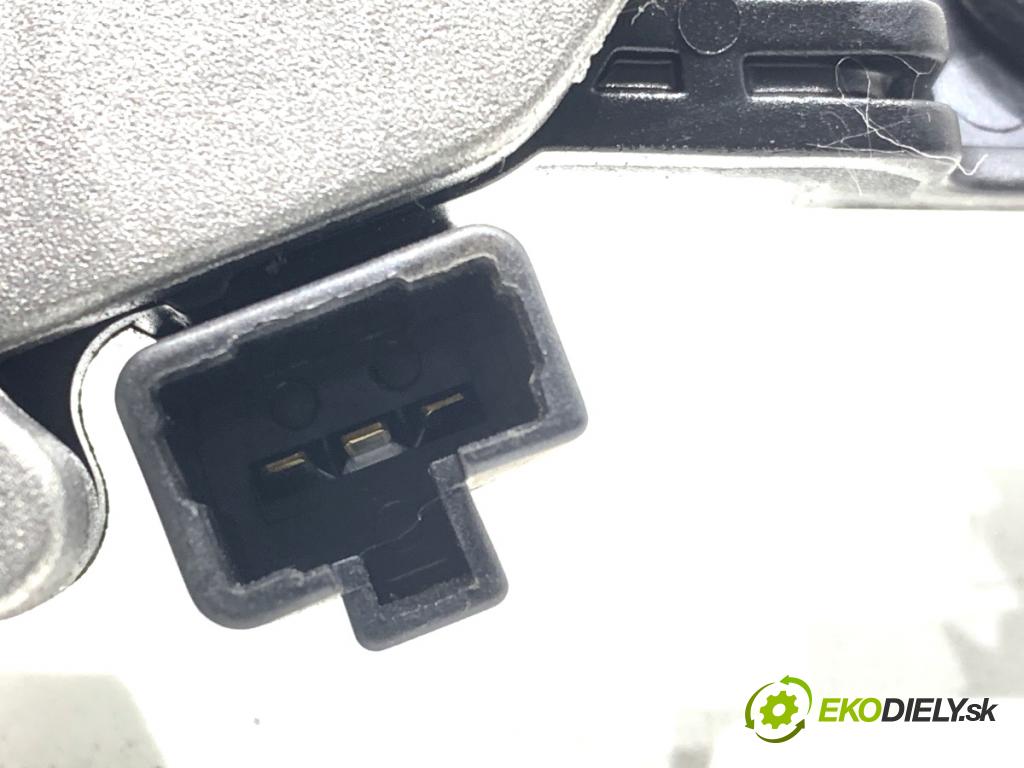 HYUNDAI i30 Kombi 2023 88 kW 1.0 T-GDI 998 Motor stieračov zad 98700-G3000