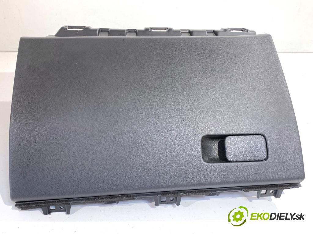 HYUNDAI i30 Kombi 2023 88 kW 1.0 T-GDI 998 Priehradka, kastlík spolujazdca  (Priehradka (kastlík))
