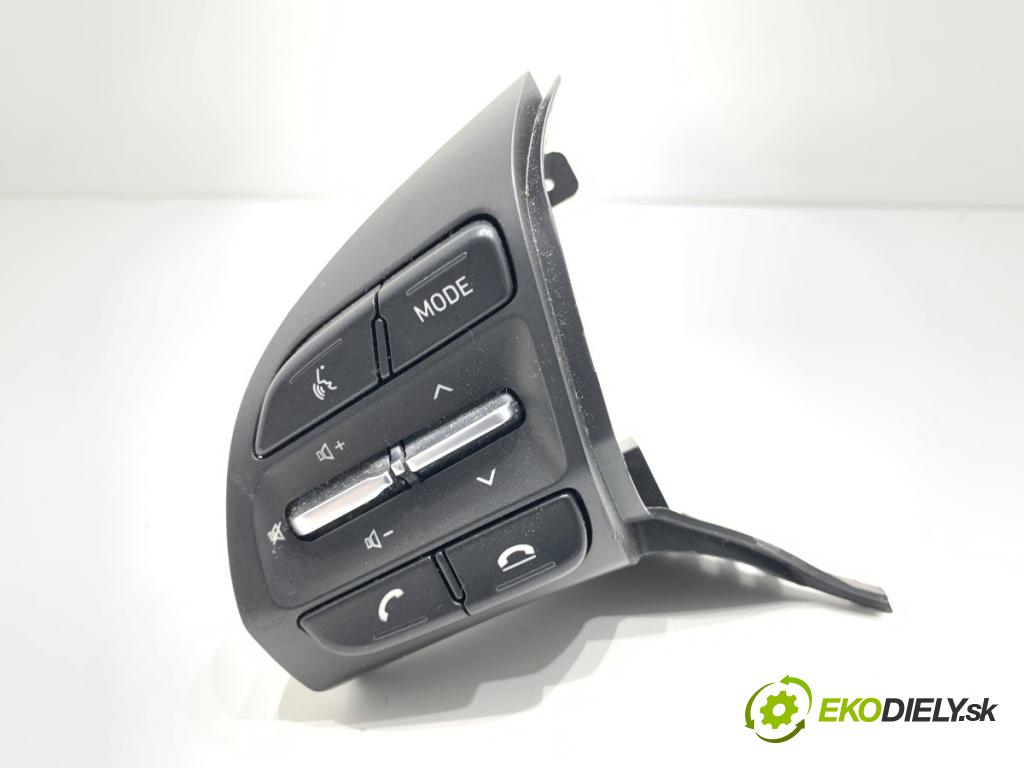 HYUNDAI i30 Kombi 2023 88 kW 1.0 T-GDI 998 SPÍNAČE: volantu 96710G4131
