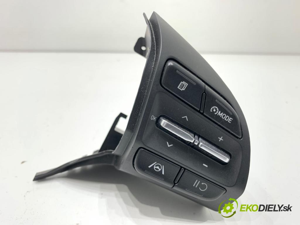 HYUNDAI i30 Kombi 2023 88 kW 1.0 T-GDI 998 SPÍNAČE: volantu 96710G4131