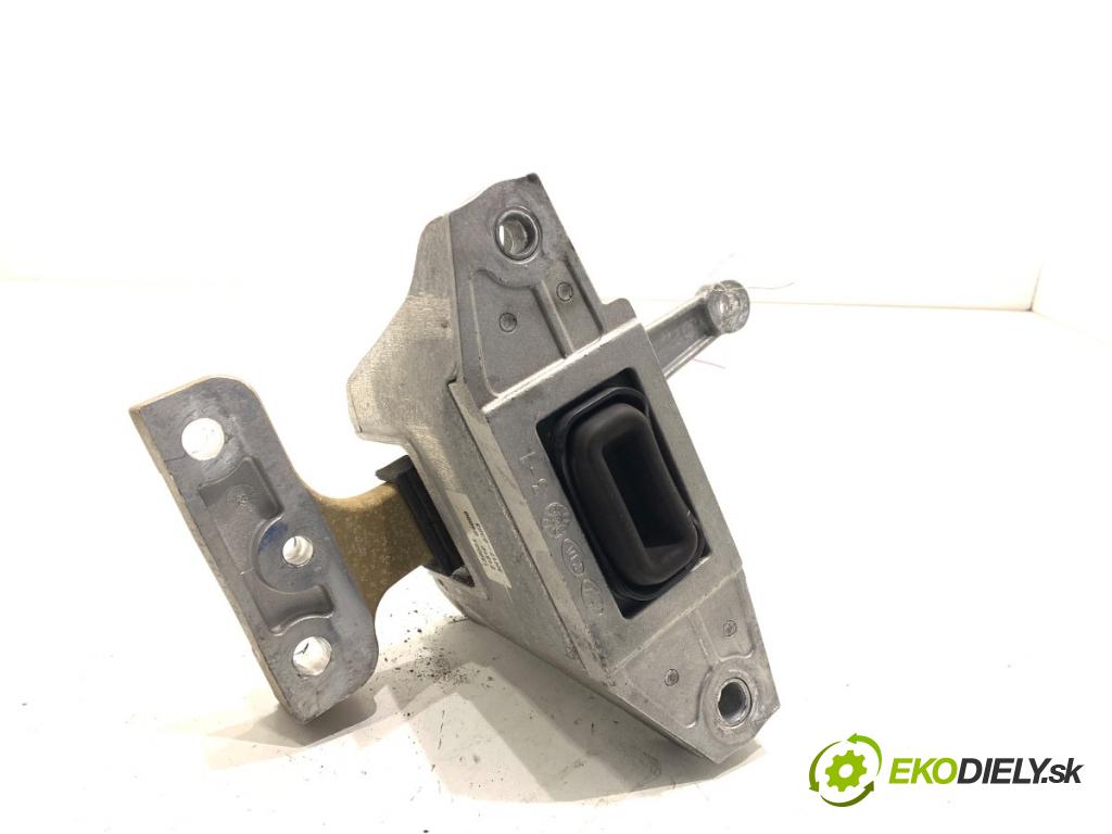 HYUNDAI i30 Kombi 2023 88 kW 1.0 T-GDI 998 AirBag Motor pravy 21810-G4000