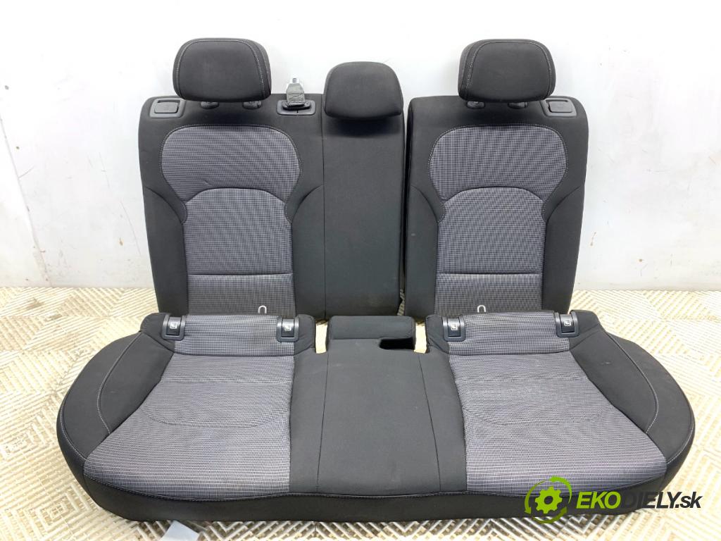 HYUNDAI i30 Kombi 2023 88 kW 1.0 T-GDI 998 Sedadlo druhý rad 
