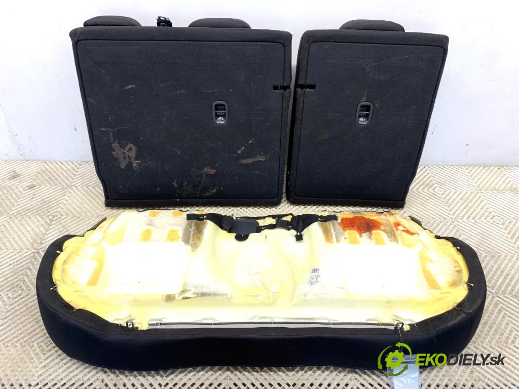 HYUNDAI i30 Kombi 2023 88 kW 1.0 T-GDI 998 Sedadlo druhý rad