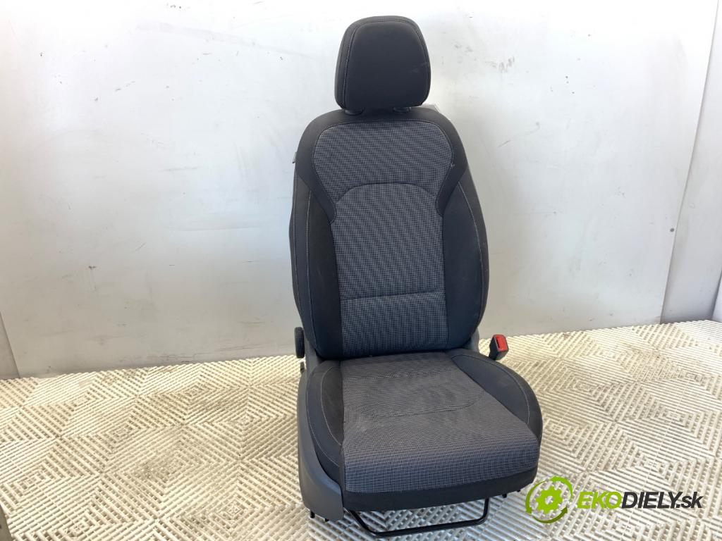 HYUNDAI i30 Kombi 2023 88 kW 1.0 T-GDI 998 Sedadlo pravy predný 