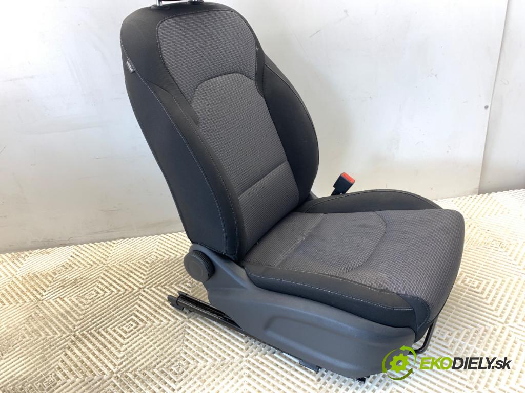 HYUNDAI i30 Kombi 2023 88 kW 1.0 T-GDI 998 Sedadlo pravy predný