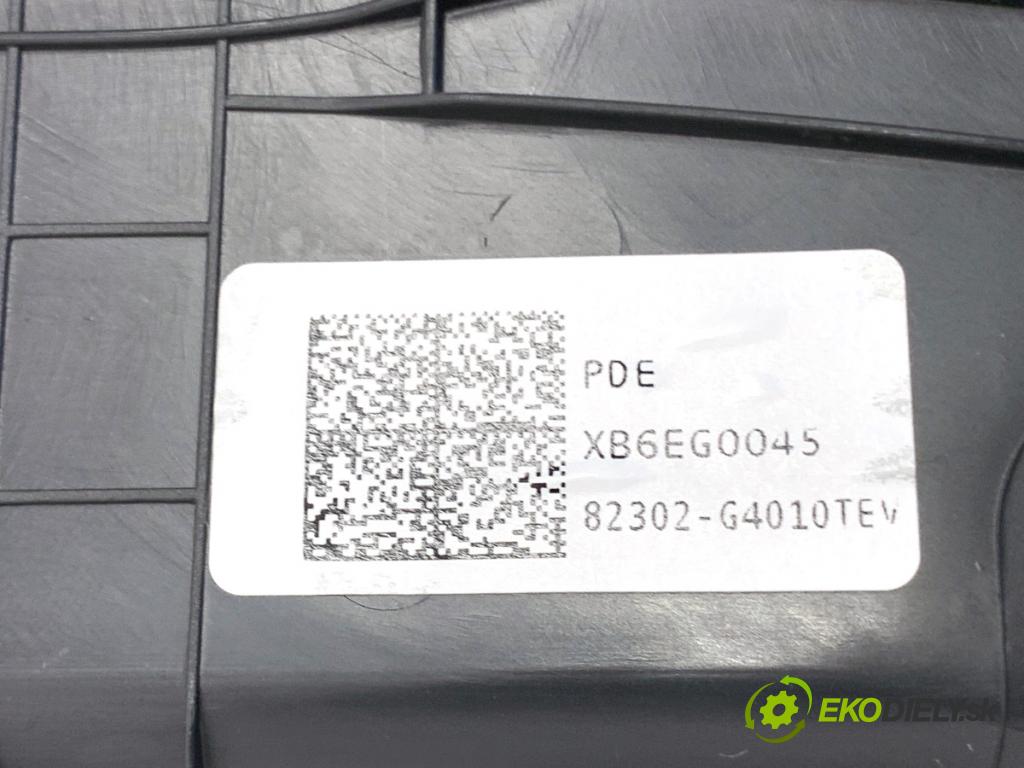 HYUNDAI i30 Kombi 2023 88 kW 1.0 T-GDI 998 čalúnenie Dvere pravy predný