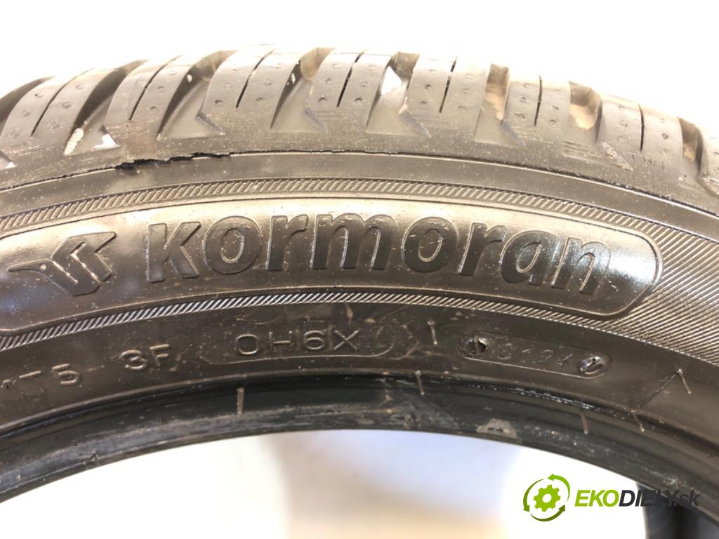 --- ---      PNEUMATIKA: zima 2X 215/55 17" KORMORAN