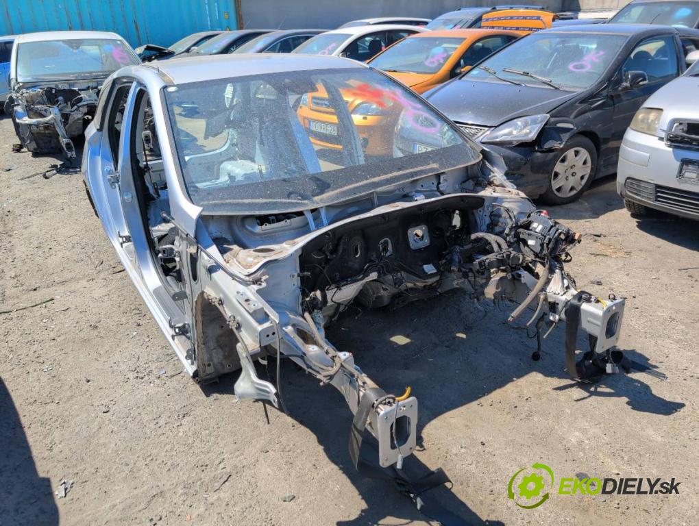 HYUNDAI i30 Kombi 2023 88 kW 1.0 T-GDI 998 karoséria ČTVRŤÁK: Blatník prah strecha PODŁUŻNICA 