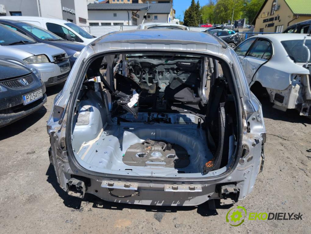 HYUNDAI i30 Kombi 2023 88 kW 1.0 T-GDI 998 karoséria ČTVRŤÁK: Blatník prah strecha PODŁUŻNICA