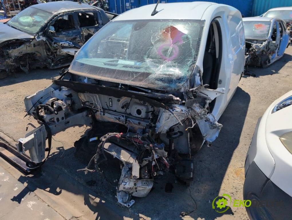RENAULT EXPRESS Nadwozie pełne/minivan 2023 70 kW 1.5 Blue dCi 95 (F6AB) 1461 karoséria ČTVRŤÁK: Blatník prah strecha PODŁUŻNICA