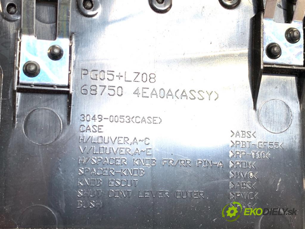 NISSAN QASHQAI J11 SUV 2016 120 kW 1.6 DIG-T 1618 mří topení přední část 687504EA0A